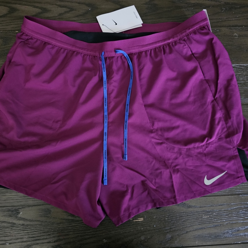 Nike 5" standard fit shorts Men's running shorts